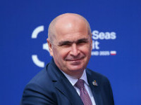 UniCredit crede că România va rata cu mult ținta de deficit, chiar și cu măsurile de austeritate, dar scapă de scorul ”junk”