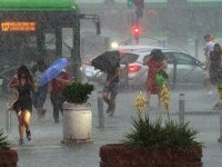 Fenomene meteo extreme în România. Zona aflată sub Cod portocaliu de furtuni