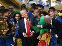 Donald Trump, huiduit la finala dintre PSG şi Chelsea. Liderul SUA a avut parte de o primire ostilă pe stadion | VIDEO