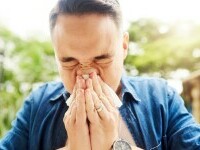 Alergia la polen - cum să te protejezi în sezonul polenizării. Ghid complet pentru simptome, tratament și prevenție