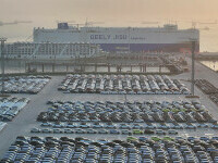 Un port din Europa s-a transformat într-o imensă parcare auto, din cauza tarifelor impuse de Trump. Mii de mașini, blocate