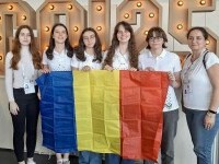 Patru eleve au adus României trei medalii de argint și una de bronz, la Olimpiada Europeană de Informatică pentru Fete