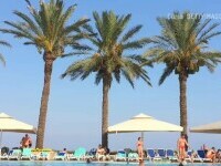 Turiștii își schimbă planurile de vacanță, din cauza caniculei. Zonele care sunt acum la mare căutare