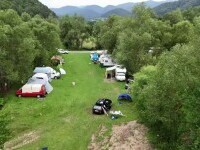 Românii prind gustul vacanțelor cu rulota. Cât costă o zi în camping, față de o cameră de hotel