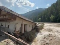 Inundații teribile în județul Suceava. Localnicii sunt evacuați cu elicoptere și bărci. Trei oameni au murit. VIDEO