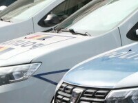 Un tânăr a fost reținut după ce a fost prins când încerca să întrețină relații intime cu o fată de 13 ani, chiar de tatăl ei