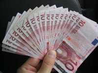 Francezii plang dupa franc. Circa 70% dintre ei regreta trecerea la euro