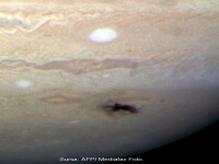 NASA: Misterioasa “zgarietura” de pe Jupiter, opera unui asteroid ratacit
