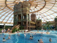 Cel mai mare parc acvatic acoperit din Europa e la 2 pasi de Romania
