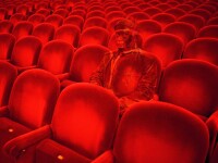 Omul invizibil chiar exista. Cum reuseste un chinez sa se faca nevazut chiar sub ochii tai. FOTO