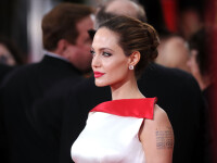 Angelina Jolie - 3