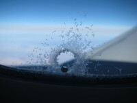 geam avion - flickr