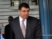 Ministrul Justitiei, Robert Cazanciuc, paraseste sediul CSM