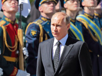 Vladimir Putin si soldati rusi