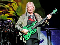 Yes, Chris Squire