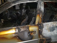 masina incendiata Timisoara