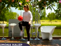 Simona Halep, jonglerii cu mingea de fotbal