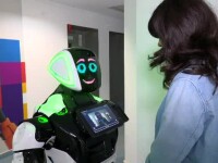 Primul robot care va lucra într-o clădire din București. Ce știe E-5CU să facă