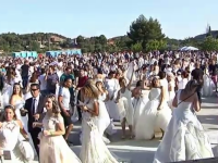 Motivul pentru care 1.300 de femei s-au îmbrăcat în același timp în rochii de mireasă