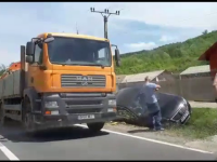 Accident în lanț pe DN71, între Târgoviște și Sinaia. O mașină s-a răsturnat în șant
