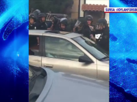Intervenție în forță a polițiștilor din Los Angeles. Cum au scos un șofer din mașină. VIDEO