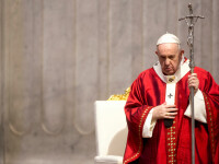 Reacție de la Vatican după ce contul de Instagram al Papei a dat like unui model brazilian
