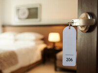 Persoanele necăsătorite nu mai au voie să împartă o camera de hotel în Rusia