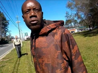 Ar putea primi 350.000 de dolari, după ce un polițist l-a confundat cu un alt bărbat