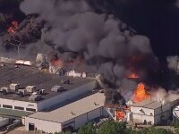 Incendiu devastator la o fabrică de produse chimice din Illinois. Locuitorii din zonă au fost evacuați