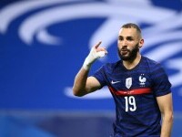 Motivul pentru care Benzema joacă mereu cu un bandaj pe mâna dreapta