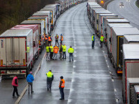 Marea Britanie se confruntă cu probleme în aprovizionarea cu alimente din cauza lipsei șoferilor