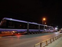 Primul tramvai nou, după 50 de ani la Timișoara, a fost pus pe șine. Costă 2,4 milioane de euro