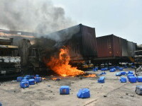 Incendiu de proporţii la un depozit de containere din Bangladesh