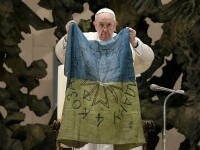 Papa Francisc denunță ”ferocitatea” rușilor, dar spune că războiul ar fi putut fi provocat. De ce zice că nu e ”pro-Putin”