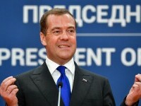 Medvedev ameninţă voalat Occidentul şi acuză Kievul că pune la cale un Cernobîl la centrala Zaporojie