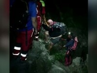 Operațiunea ”Misiune Imposibilă”, pentru salvamontiștii din Bușteni. Cum au coborât de pe munte un turist de 130 de kilograme