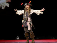 Johnny Depp s-ar putea întoarce la „Pirații din Caraibe”