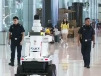 robot politist singapore