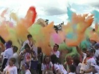 Cursă de cinci kilometri pe străzile Iașiului, la Color Run. La final, a fost o petrecere scăldată în culori