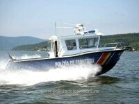 Ambarcaţiune eşuată pe braţul Chilia. Două persoane rănite, intervenţie aeromedicală SMURD pentru preluarea victimelor