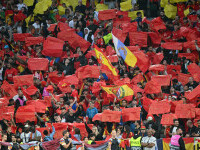 Tragedie în timpul finalei Portugalia-Spania. Un suporter a murit după ce a căzut de la 8 metri, din tribună