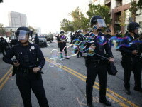Proteste violente în Los Angeles