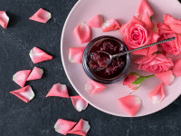 dulceata de trandafiri