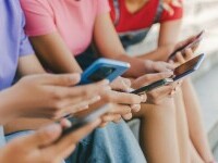 minori retele sociale
