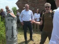 Via Transilvanica ajunge pe Insula Șimian. A fost prezentată o bornă specială. „E impresionant cum au gândit