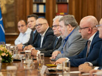 Sindicaliștii atacă politicienii: Noi nu cumulăm pensii speciale cu salarii de mii de euro, în timp ce ni se cer sacrificii