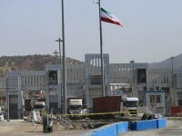 Românii și alte sute de străini încearcă să fugă din Iran. Sute de oameni, prinși la granițe: „Este foarte înfricoșător”