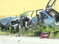 O șoferiță a murit după ce a intrat cu mașina într-un camion, pe DN1. „Instant a fost la mine în roată