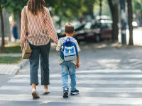 Decizia Curții Supreme a SUA: Părinții pot să-și retragă copiii de la orele care le prezintă povești cu personaje LGBT