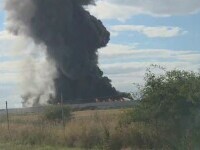 Incendiu violent la un depozit de pe A1, lângă București. A fost emis un mesaj RO-Alert pentru mai multe localități. VIDEO